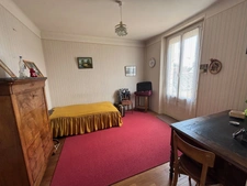 Maison 6 pièces avec grand jardin, garages et dépendances à Nevers