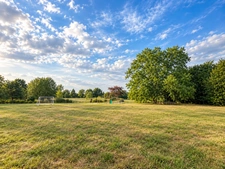 Maison récente de plain-pied avec grand terrain et vue dégagée – La Guerche-sur-l’Aubois