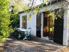 Dpt Cher (18), à vendre LA GUERCHE SUR L'AUBOIS maison P2 et Terrain à bâtir de 2500 m² 