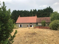 Maison à vendre - Longère à rénover à PRECY (18)