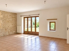 Estate for sale in the heart of Amognes