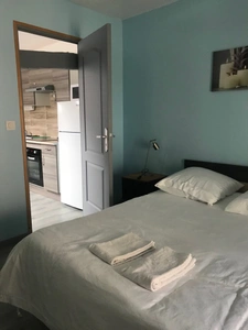 Immeuble à vendre LA GUERCHE SUR L'AUBOIS (18)