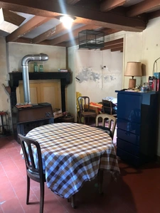Maison à vendre - Longère à rénover à PRECY (18)