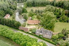 Manoir inscrit MH à vendre proche NEVERS (58)