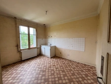 À vendre – Habitation avec local commercial, emplacement privilégié CUFFY (18)