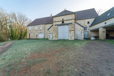 Estate for sale in the heart of Amognes