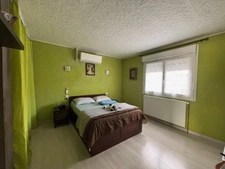 Maison entièrement rénovée avec jardin et dépendances à Dun-sur-Auron