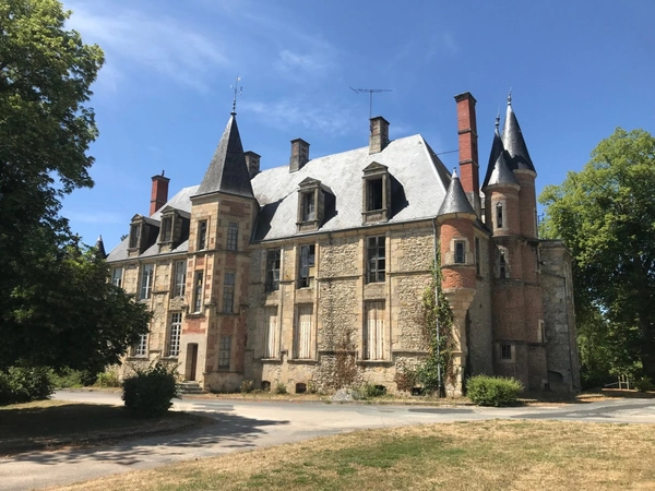Château à VIERZON (18)