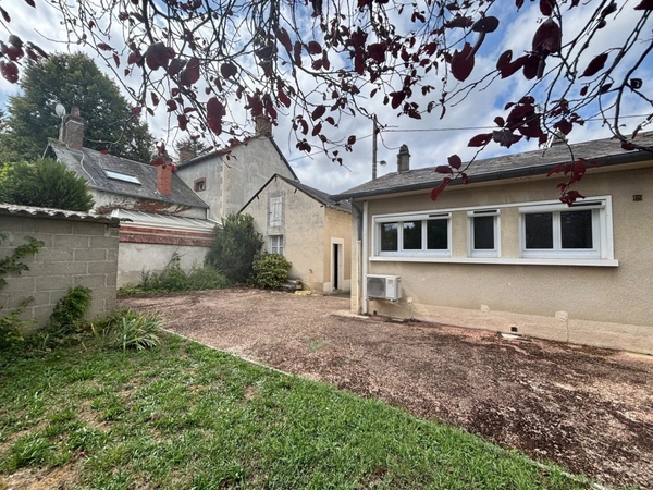 Maison à vendre 3 pièces LA GUERCHE SUR L'AUBOIS (18)