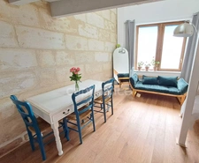 Proche BORDEAUX - Idéal investisseur - locations étudiantes, saisonnières ou permanentes - 2 logements indépendants sans copropriété.
