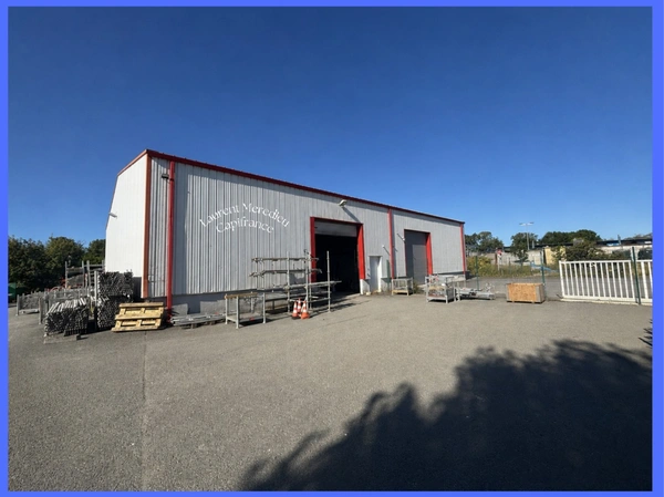 Local d'activités de 570 m² – Entrepôts, bureaux et possibilité de division en 2 lots indépendants