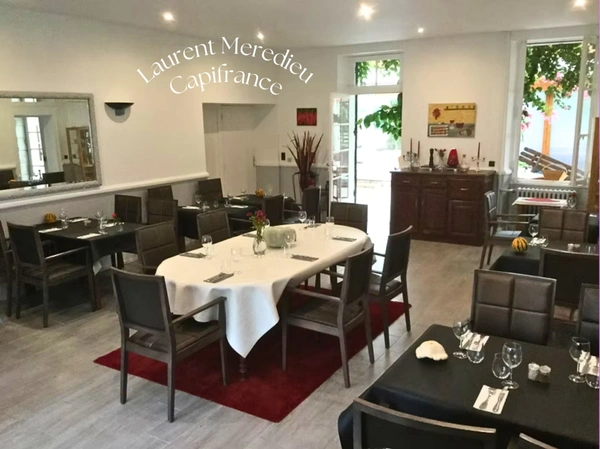 Fonds de commerce- HÔTEL RESTAURANT- à SAINT AIGULIN
