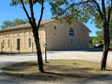Magnifique propriété - Habitation de 456m² et Hangar de 360m2 à SAINT CHRISTOLY DE BLAYE (33)