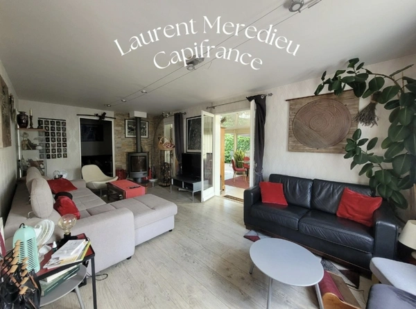 Peujard – Grande maison familiale de 150 m² avec veranda + studio indépendant