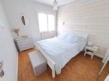 Maison de plain pied, 4 chambres- SAINT LOUBES (33)