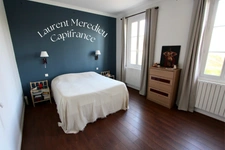 Magnifique demeure en pierre avec grand jardin, piscine & espace professionnel 