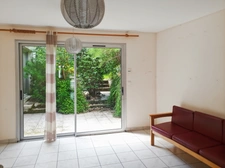 Local/bureau à vendre  (79)