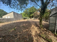 DEUX BATISSES A RENOVER SUR UN TERRAIN DE 980 M² A BUZIGNARGUES (34)