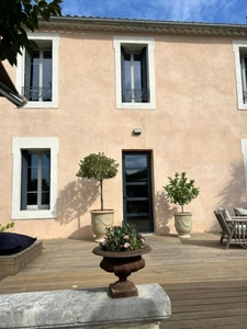 Magnifique Maison de Maître et dépendances ( 17 pièces  )  située à VERARGUES (34) DEDIEE A UN PROJET FAMILIAL ET / OU LOCATIONS SAISONNIERES DE LUXE