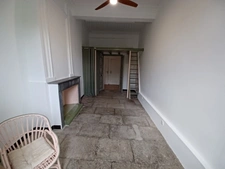 Dans un Hôtel Particulier au centre de Sommières : Appartement Bourgeois refait à neuf  !