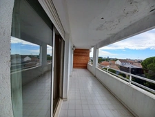 CENTRE MONTPELLIER PROCHE POLYGONE ET GARE : T4 DE 94 M²+TERRASSE DE 16M² +GARAGE FERME + CAVE !!