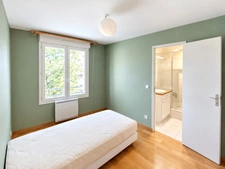 CENTRE MONTPELLIER PROCHE POLYGONE ET GARE : T4 DE 94 M²+TERRASSE DE 16M² +GARAGE FERME + CAVE !!
