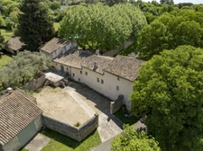 RARE : Offrez-vous une magnifique  Propriété ( mas de 10 pièces et 2.6 hectares de parc ) aux portes de SOMMIERES (30)