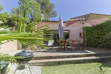 Magnifique PROPRIETE : Maison de Maître et  deux dépendances (  17 pièces / 400 m² )  située à VERARGUES (34) DEDIEE A UN PROJET FAMILIAL ET / OU LOCATIONS SAISONNIERES DE LUXE