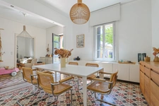 Magnifique PROPRIETE : Maison de Maître et  deux dépendances (  17 pièces / 400 m² )  située à VERARGUES (34) DEDIEE A UN PROJET FAMILIAL ET / OU LOCATIONS SAISONNIERES DE LUXE
