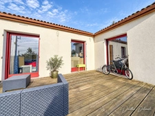 Maison à vendre 4 pièces SAINT JEAN D'ANGELY (17) CŒUR DE VILLE – MAISON AVEC JARDIN ET SOUS-SOL TOTAL – FORT POTENTIEL
