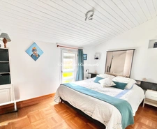 Maison d’architecte 173 m² – 4 chambres – piscine couverte – dépendances – terrain arboré – Bernay-Saint-Martin