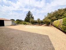 Maison à vendre 3 pièces BEAUVOIR SUR NIORT (79) 130 m² habitables sur 1 322 m² de terrain arboré, atelier et double garage