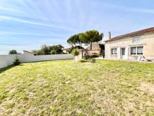Dpt  (79), à vendre Immobilier 220 m² Dépendances, Terrain