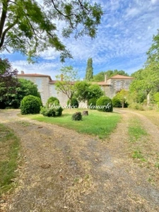 Maison à vendre 0 pièces VALLANS (79)Domaine de caractère à réinventer – près de 1,4 ha – Proche Niort / Marais poitevin / La Rochelle