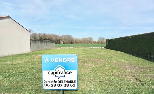 Terrain à vendre  SAINT MARD (17) terrain à bâtir 320 m² proximité SURGERES