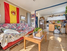 Maison à vendre 4 pièces SAINT JEAN D'ANGELY (17) CŒUR DE VILLE – MAISON AVEC JARDIN ET SOUS-SOL TOTAL – FORT POTENTIEL