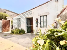 Maison à rénover 5 pièces SAINT CLEMENT DES BALEINES (17) MAISON à rénover 100 m² + STUDIO INDÉPENDANT 30 m² + GARAGE + JARDIN