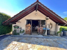 SAINT CERGUES (74) à vendre 7 pièces 194,26m² + 140m² d’annexes dont une bâtisse indépendante, piscinable au calme vue lac 