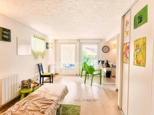 House for sale, 8 rooms, SAINT CERGUES, heated swimming pool, 823m² plot, independent space (74)