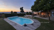 Maison SCIEZ (74), Maison 4 chambres avec piscine et vue lac - sous-sol, double garage, terrain, calme. Un cadre de vie très agréable !