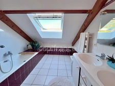 Maison SCIEZ (74), Maison 4 chambres avec piscine et vue lac - sous-sol, double garage, terrain, calme. Un cadre de vie très agréable !