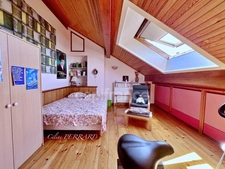 SAINT CERGUES (74) à vendre 7 pièces avec un espace indépendant 194,26m² + 140m² d’annexes dont une bâtisse indépendante, piscinable au calme vue lac 