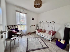 à vendre appartement duplex 100m² rez de jardin 5 pièces SCIEZ (74) parking et cave
