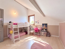 Maison SCIEZ (74), Maison 4 chambres avec piscine et vue lac - sous-sol, double garage, terrain, calme. Un cadre de vie très agréable !