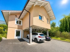 House for sale, 8 rooms, SAINT CERGUES, heated swimming pool, 823m² plot, independent space (74)