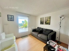 House: 8 rooms, 230m² - SAINT CERGUES (74) - garden, swimming pool, parking, 5 bedrooms and 42m² of independent space