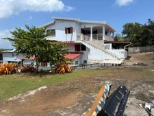 Immeuble de 5 logements à vendre LE VAUCLIN (97280), refait à neuf !