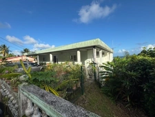 Grande villa à vendre composée de 3 appartements avec une magnifique vue mer LE FRANCOIS (972)