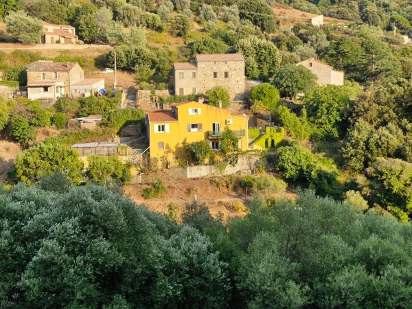 Propriano-Corse du Sud Maison 9 pièces de 170 m2