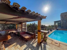 Dpt Corse du Sud (20), à vendre à Tizzano, Villa de charme 180 m² - Terrain de 1 000 m² avec dépendance et piscine 